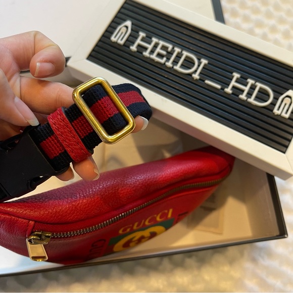 GUCCI Grained Calfskin Small Logo Belt Bag in Red - Picture 3 of 12